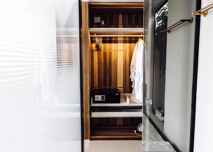 Avgoustos Naxos Daire *